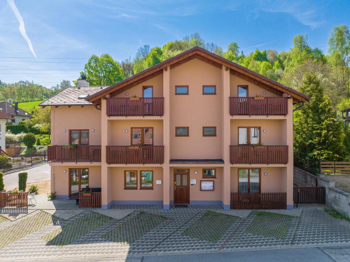 Penzion Balcony Hotel Cesky Krumlov Exterior photo